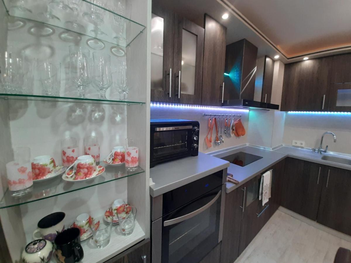 Luny Apartment Ruse Esterno foto