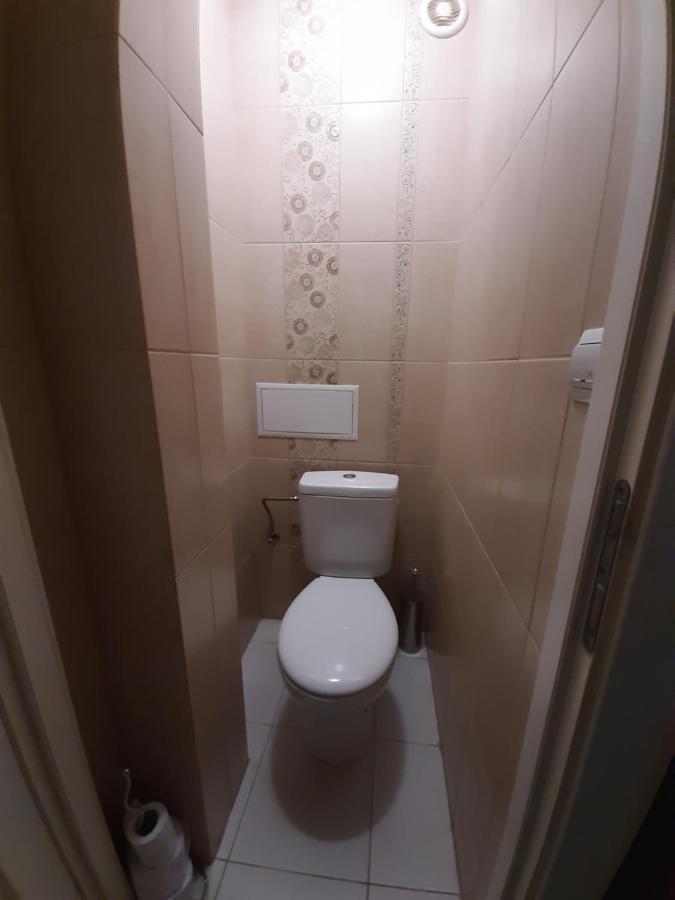 Luny Apartment Ruse Esterno foto